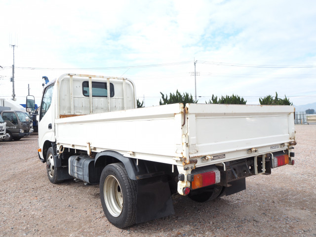 Toyota dyna Small Flat body 2KG-XZU675(102615) 3枚目