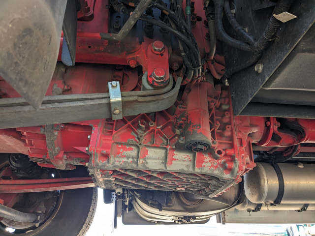 UDトラックス（日産） クオン 大型 ウィング 2PG-CW5CA(102616) 19枚目