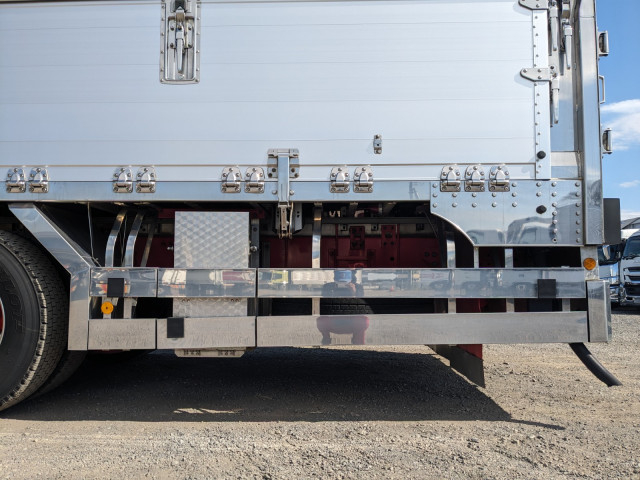 UDトラックス（日産） クオン 大型 ウィング 2PG-CW5CA(102616) 29枚目