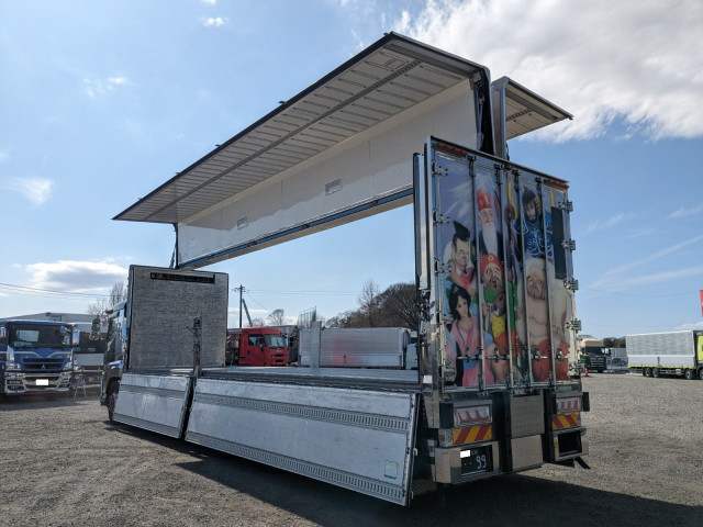 UDトラックス（日産） クオン 大型 ウィング 2PG-CW5CA(102616) 33枚目