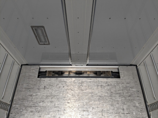 UDトラックス（日産） クオン 大型 ウィング 2PG-CW5CA(102616) 35枚目