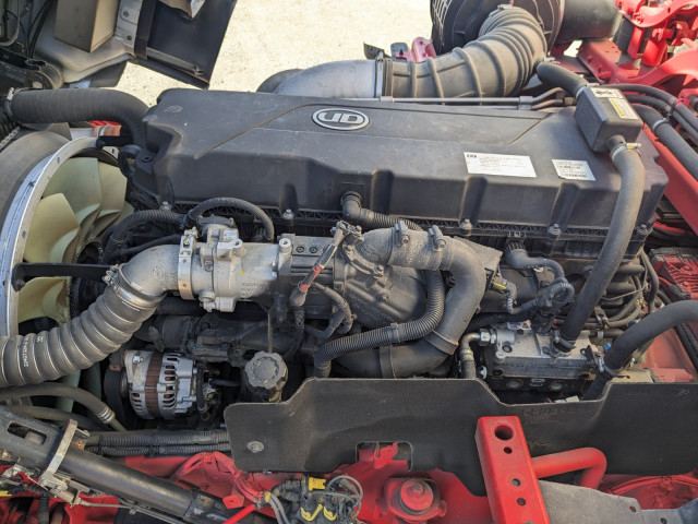 UDトラックス（日産） クオン 大型 ウィング 2PG-CW5CA(102616) 43枚目