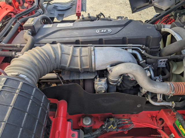 UDトラックス（日産） クオン 大型 ウィング 2PG-CW5CA(102616) 47枚目