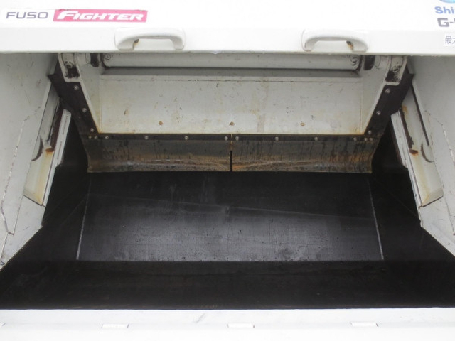三菱ふそう ファイター 中型 塵芥車（プレス式） 2PG-FK72N(102617) 11枚目