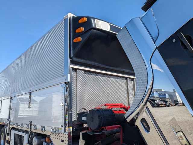 UDトラックス（日産） クオン 大型 ウィング 2PG-CW5CA(102616) 48枚目