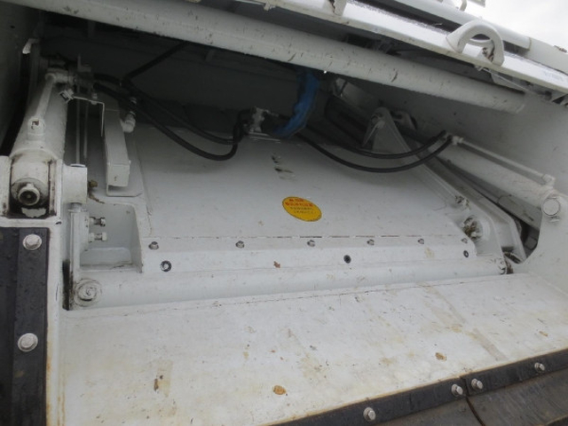 三菱ふそう ファイター 中型 塵芥車（プレス式） 2PG-FK72N(102617) 12枚目