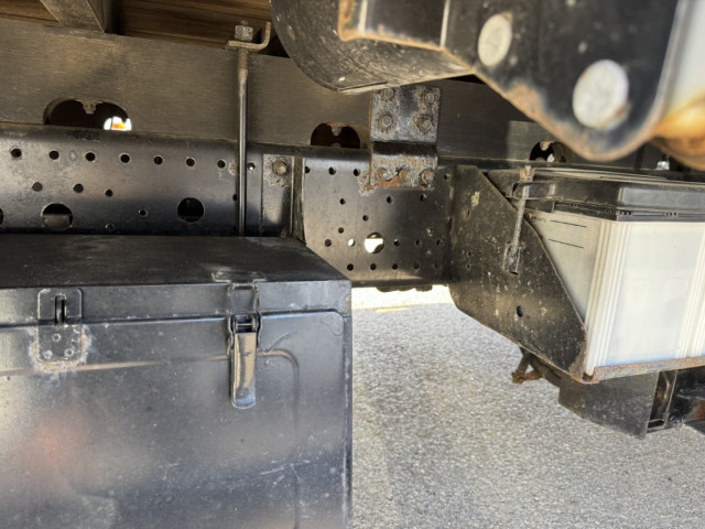 いすゞ フォワード 中型 平ボディ（クレーン付） 2RG-FRR90S2(102619) 25枚目