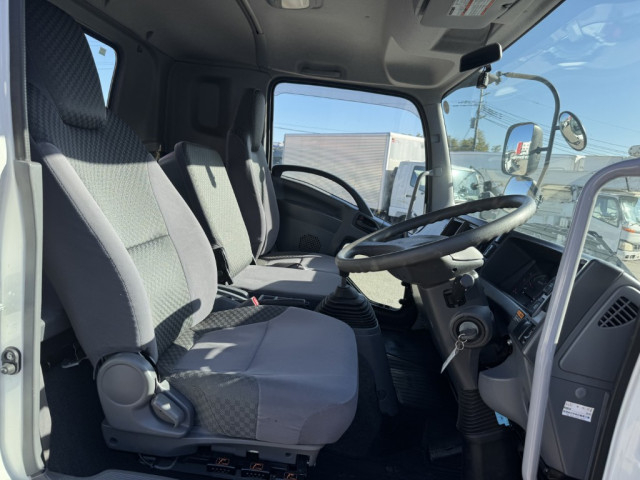 いすゞ フォワード 中型 平ボディ（クレーン付） 2RG-FRR90S2(102619) 29枚目