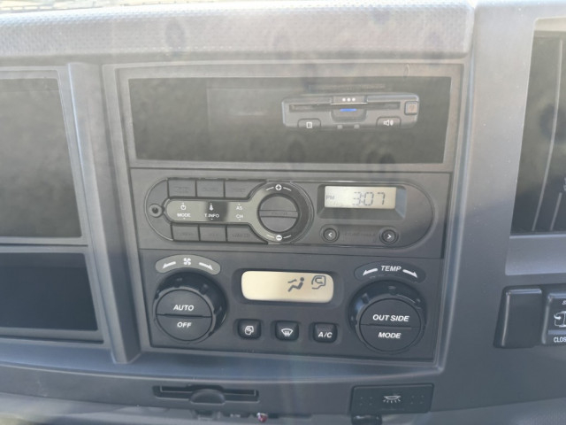 いすゞ フォワード 中型 平ボディ（クレーン付） 2RG-FRR90S2(102619) 31枚目