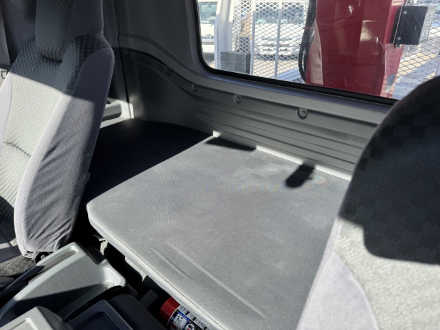 いすゞ フォワード 中型 平ボディ（クレーン付） 2RG-FRR90S2(102619) 37枚目