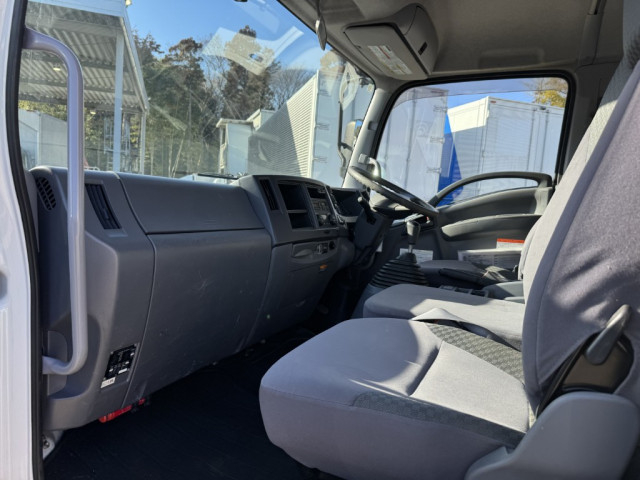 いすゞ フォワード 中型 平ボディ（クレーン付） 2RG-FRR90S2(102619) 38枚目