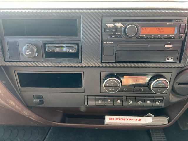 日野 レンジャー 小型 平ボディ（クレーン付） 2KG-FD2ABA(102621) 34枚目