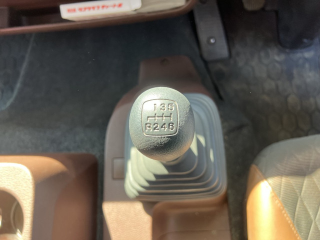 日野 レンジャー 小型 平ボディ（クレーン付） 2KG-FD2ABA(102621) 38枚目