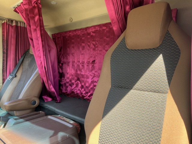 日野 レンジャー 小型 平ボディ（クレーン付） 2KG-FD2ABA(102621) 43枚目