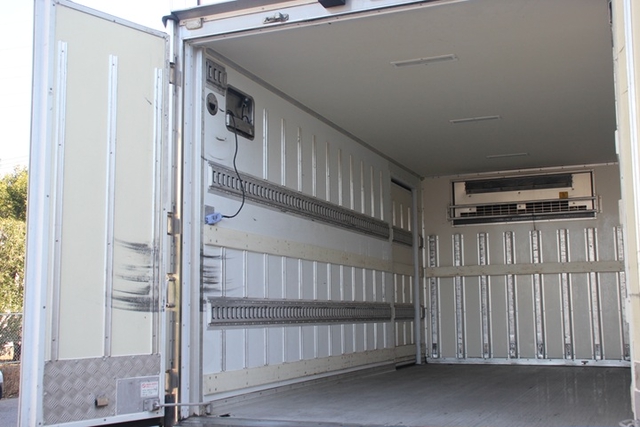 いすゞ エルフ 小型 冷蔵冷凍バン TPG-NPR85AN(102624) 14枚目