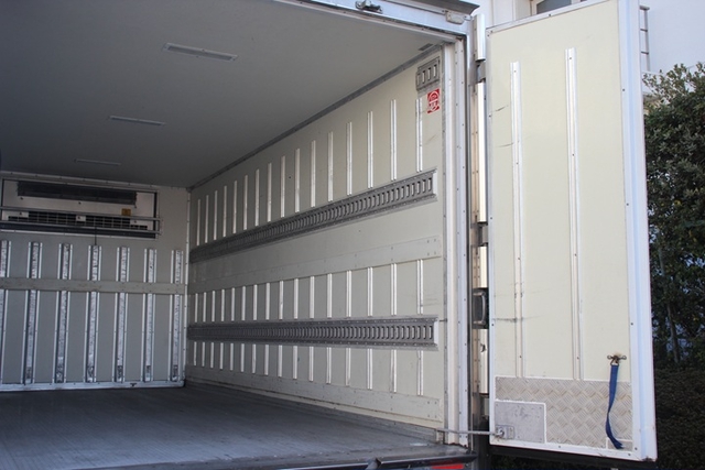 いすゞ エルフ 小型 冷蔵冷凍バン TPG-NPR85AN(102624) 15枚目