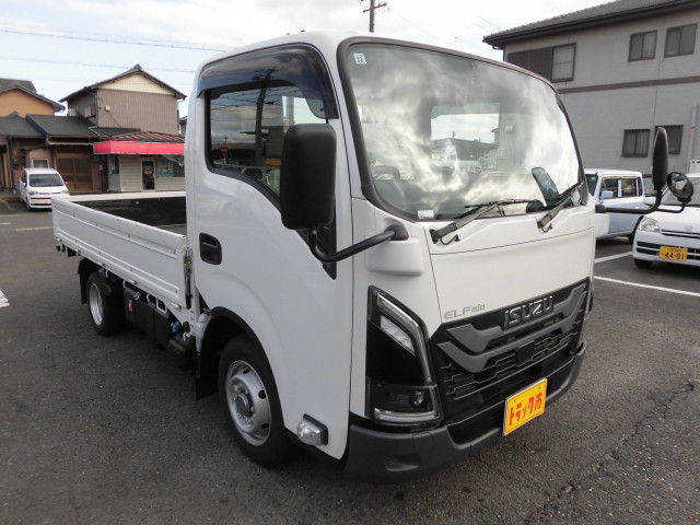 いすゞ エルフ 小型 平ボディ 3DF-NHR87AF(102627) 3枚目