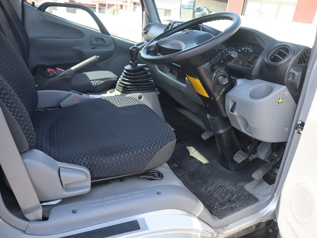 トヨタ ダイナ 小型 平ボディ 3BF-TRY230(102646) 29枚目