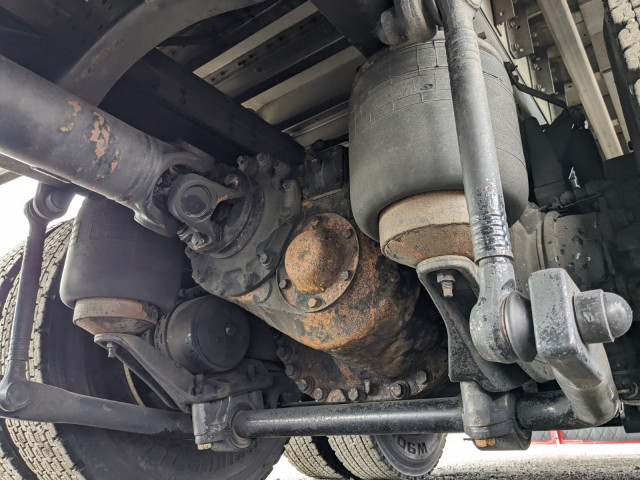 UDトラックス（日産） クオン 大型 冷蔵冷凍バン 2PG-CW5CA(102647) 20枚目