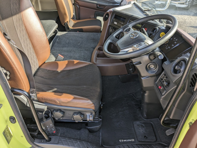 日野 プロフィア 大型 ウィング 2DG-FW1AHG(102648) 26枚目