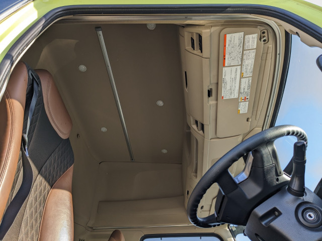 日野 プロフィア 大型 ウィング 2DG-FW1AHG(102648) 32枚目