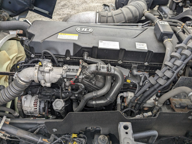 UDトラックス（日産） クオン 大型 冷蔵冷凍バン 2PG-CW5CA(102647) 40枚目