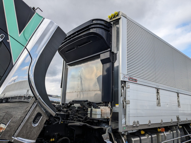 UDトラックス（日産） クオン 大型 冷蔵冷凍バン 2PG-CW5CA(102647) 41枚目