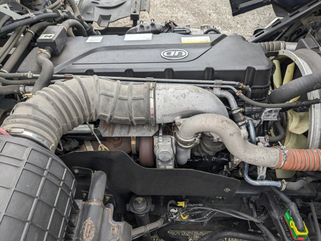 UDトラックス（日産） クオン 大型 冷蔵冷凍バン 2PG-CW5CA(102647) 44枚目