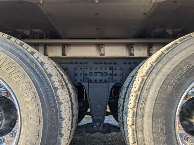 UDトラックス（日産） クオン 大型 冷蔵冷凍バン 2PG-CW5CA(102647) 46枚目