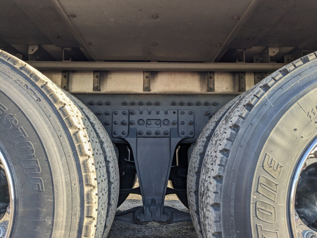 UDトラックス（日産） クオン 大型 冷蔵冷凍バン 2PG-CW5CA(102647) 47枚目