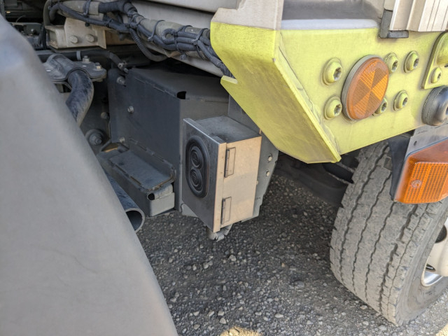 日野 プロフィア 大型 ウィング 2DG-FW1AHG(102648) 44枚目