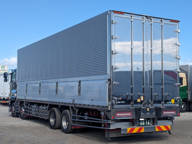 いすゞ ギガ 大型 冷蔵冷凍バン 2PG-CYJ77C(102650) 3枚目