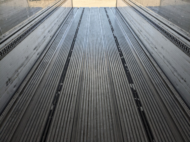 いすゞ ギガ 大型 冷蔵冷凍バン 2PG-CYJ77C(102650) 15枚目