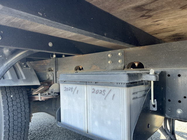 いすゞ フォワード 中型 平ボディ 2RG-FRR90S2(102649) 21枚目