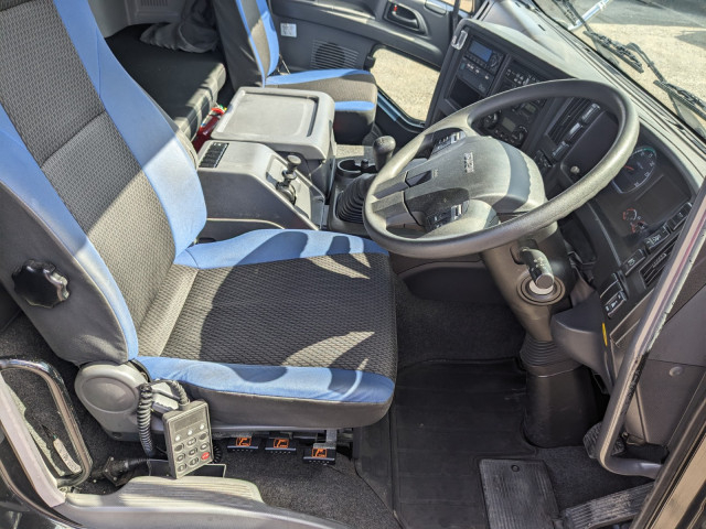 いすゞ ギガ 大型 冷蔵冷凍バン 2PG-CYJ77C(102650) 25枚目