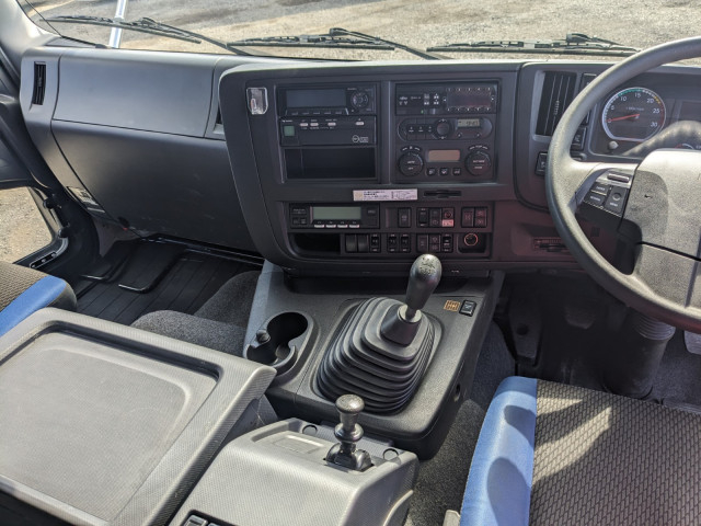 いすゞ ギガ 大型 冷蔵冷凍バン 2PG-CYJ77C(102650) 26枚目