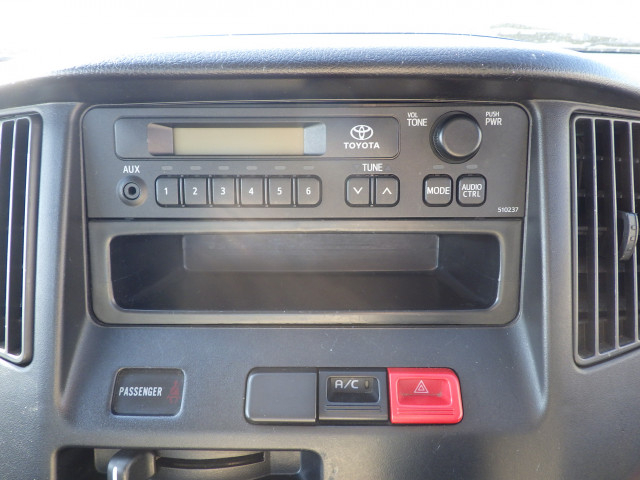 トヨタ ライトエース 小型 平ボディ DBF-S402U(102651) 10枚目