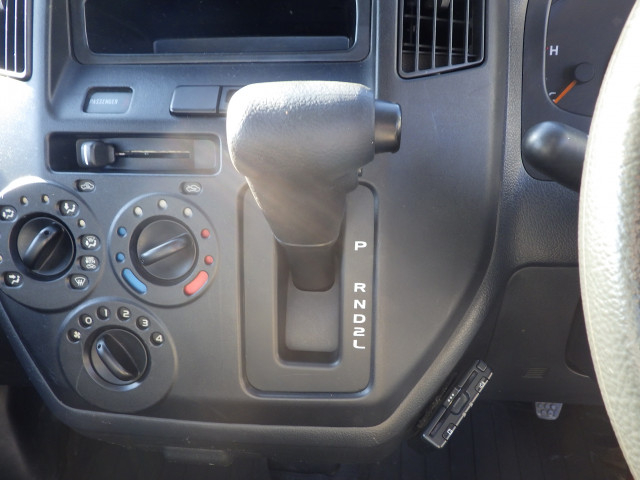 トヨタ ライトエース 小型 平ボディ DBF-S402U(102651) 16枚目