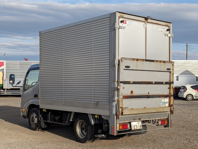 トヨタ トヨエース 小型 バン TKG-XZC675(102652) 3枚目