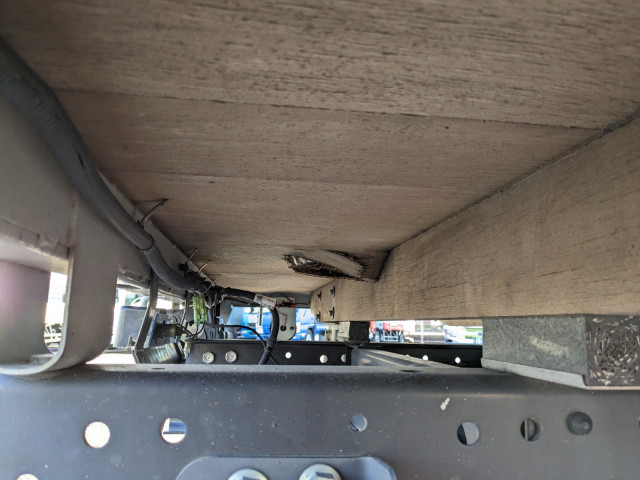 いすゞ エルフ 小型 平ボディ TRG-NPR85AR(102653) 11枚目