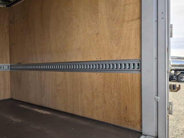 トヨタ トヨエース 小型 バン TKG-XZC675(102652) 31枚目