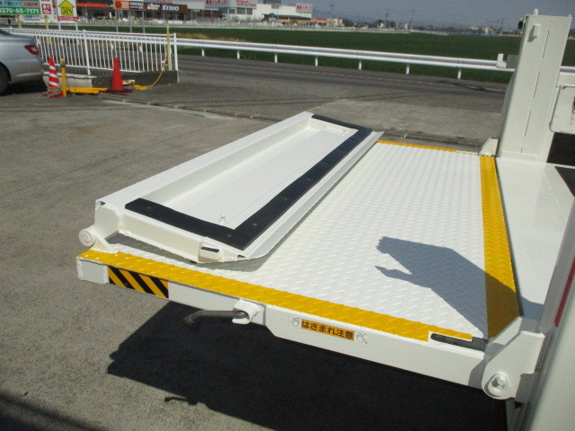 いすゞ エルフ 小型 平ボディ 2RG-NJR88A(102657) 7枚目