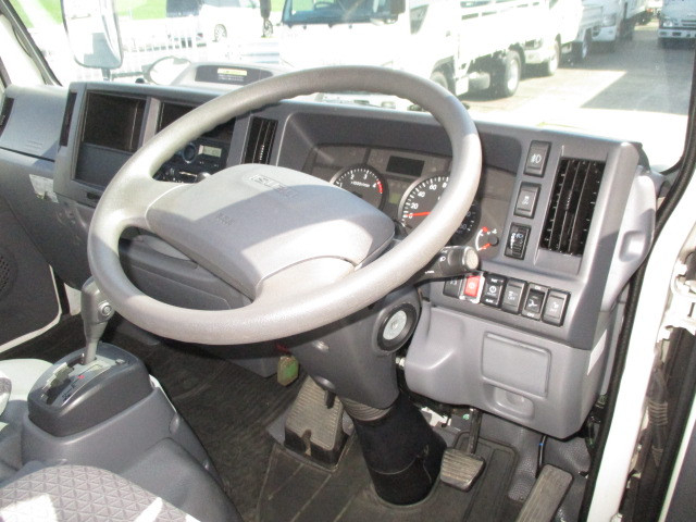 いすゞ エルフ 小型 平ボディ 2RG-NJR88A(102657) 14枚目