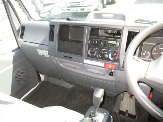 いすゞ エルフ 小型 平ボディ 2RG-NJR88A(102657) 15枚目