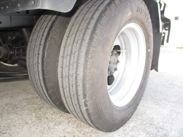 いすゞ エルフ 小型 平ボディ 2RG-NJR88A(102657) 20枚目