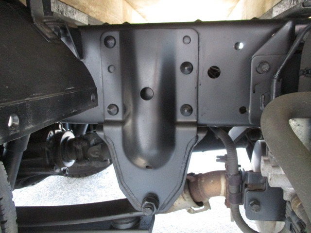 いすゞ エルフ 小型 平ボディ 2RG-NJR88A(102657) 22枚目