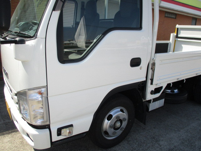 いすゞ エルフ 小型 平ボディ 2RG-NJR88A(102657) 38枚目