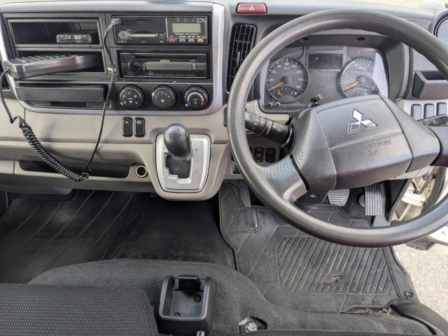 Mitsubishi Fuso canter Small Box body TPG-FEA50(102659) 26枚目