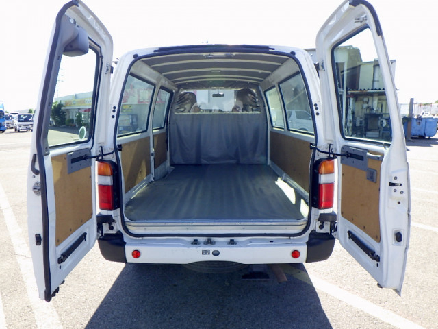 トヨタ ダイナ 小型 バン LDF-KDY241V(89006) 8枚目