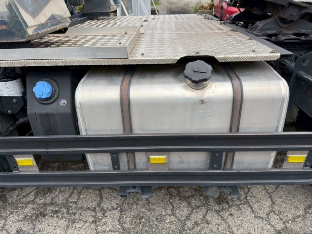 UDトラックス（日産） クオン 大型 トラクタ 2PG-GK5AAB(102694) 10枚目